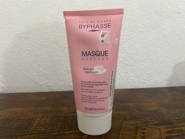 Lotion corporelle Douceur, hydrate et adoucit la peau en profondeur.